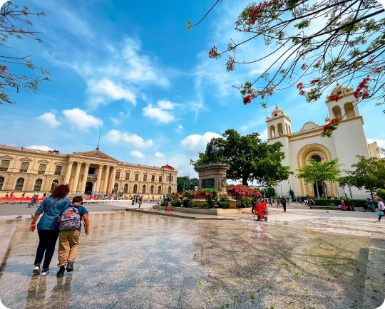 eSIM travel data plan for El Salvador | Slick